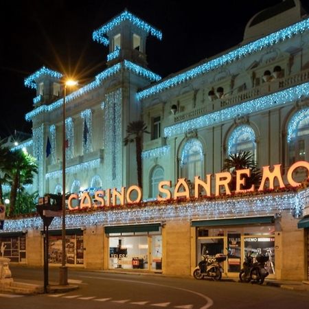 Casa Sanremo Tiziano Parking Gratis Spiaggia 15 Minuti A Piedi Extérieur photo